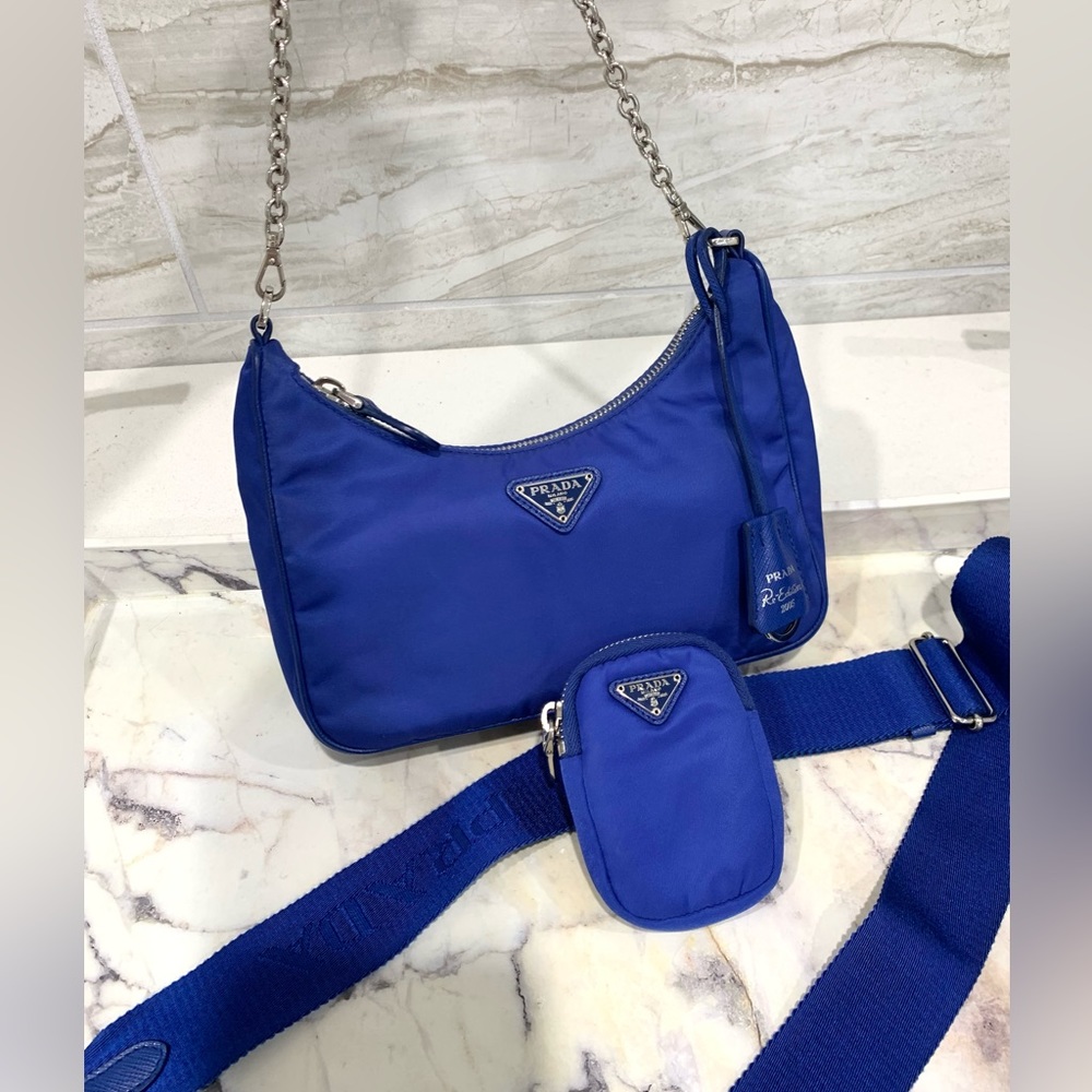❌SOLD❌Authentic Prada Re-edition 2005 Small Nylon Bag. - Picture 2 of 13